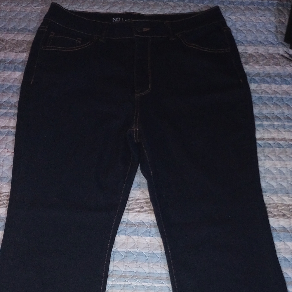 Dark blue jey